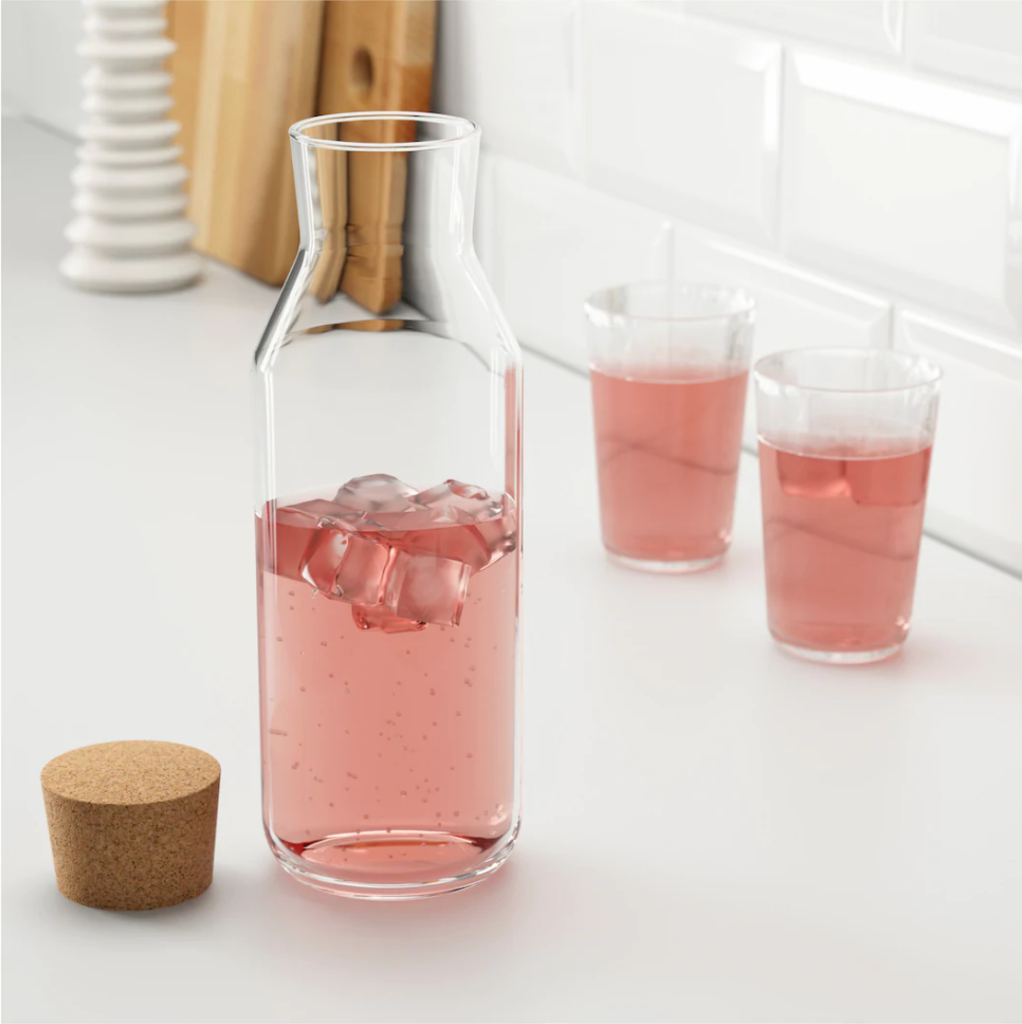 10-trouvailles-ikea-petits-budgets-prix-ikea-365-carafe-bouchon-verre-clair-liege-0