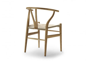 chaises-en-bois-scandinave-nordique-salle-a-mangerCH24_Wishbone-Chair_Carl_Hansen